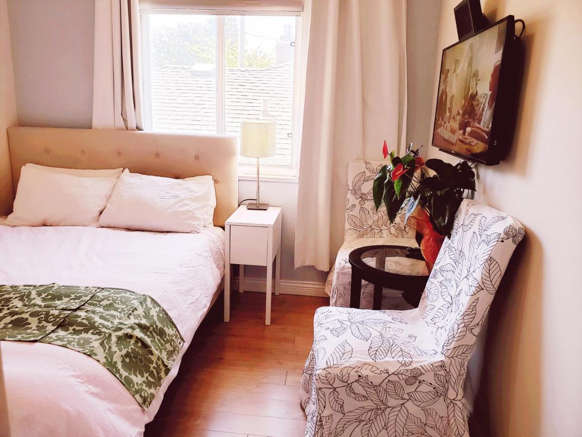Lisa'S Lovely Little House Vancouver Exterior foto